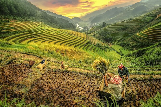 2-Day Motorbike Tour to Mu Cang Chai Loop from Sapa - Day 1 begins with Silver Waterfall