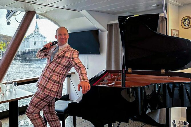 Afternoon Tea and Classic Concert on the Fjord - Islands, bathing houses, and waterfront homes