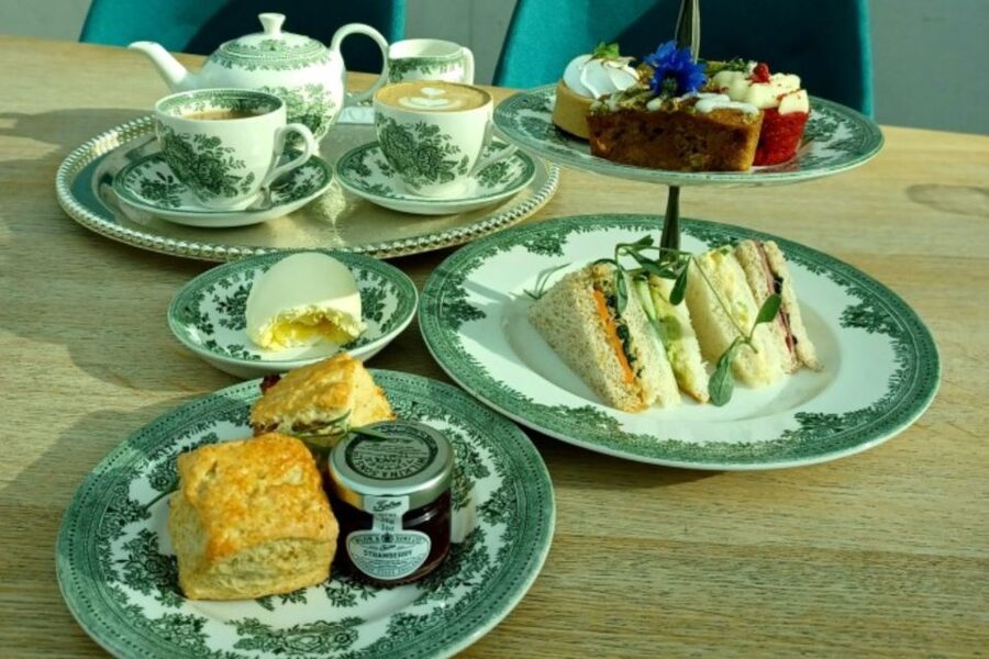 Afternoon Tea at the British Museum - Afternoon tea under the British Museum’s glass roof