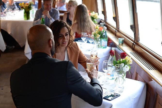 Amsterdam: High Tea Cruise - Booking details that affect your plans