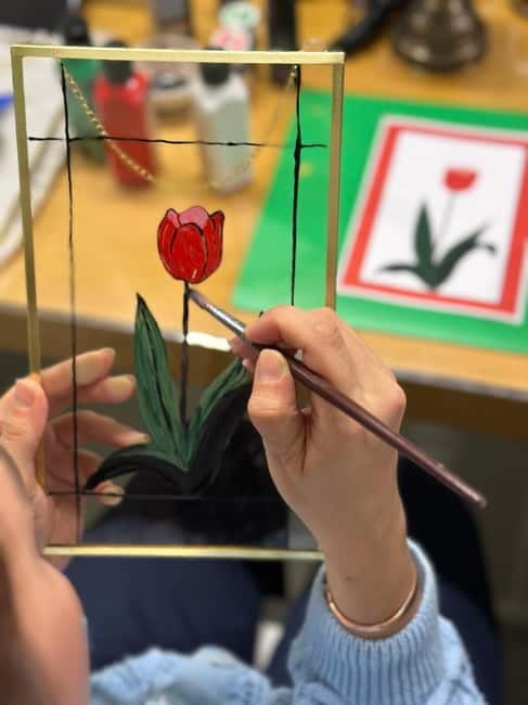 Antalya: Frame Glass Painting Workshop with Turkish Tea - Who Will Get the Most from This Workshop