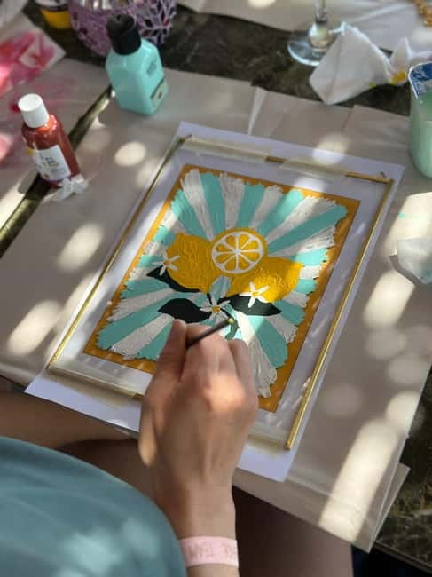 Antalya: Frame Glass Painting Workshop with Turkish Tea - Choosing an Antalya Scene or Turkish Motif