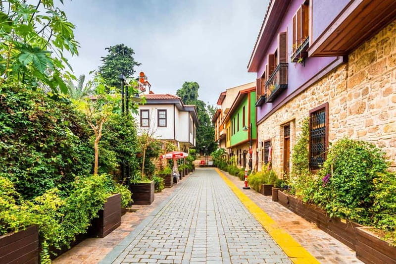 Antalya: Old Town Walking Tour with Turkish Tea and Baklava - Kaleici’s lanes and Antalya’s changing past