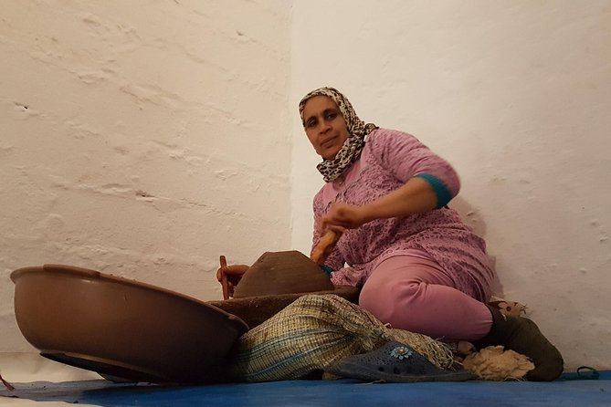 Argan Forest, tea time at a Berbers family & Visit of an Argan cooperative. - What the $52.27 price covers