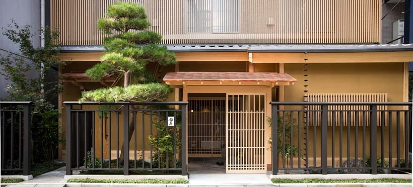 Asakusa: Geisha Performance and Tea House Experience - Matcha, seasonal sweets, and the required drink