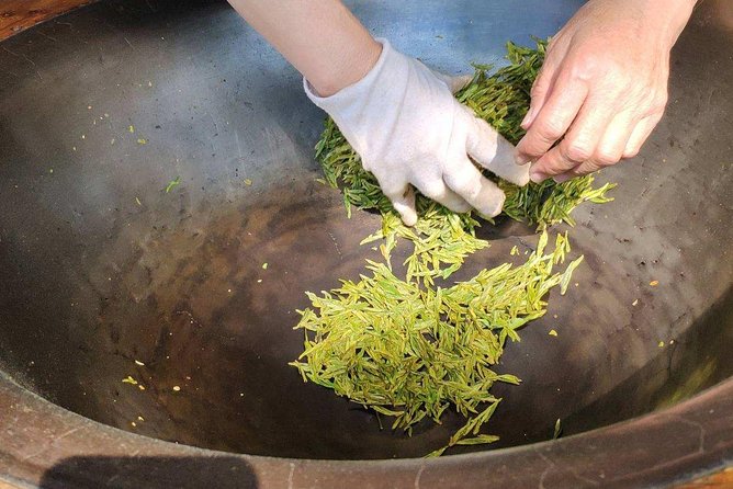Authentic Hangzhou Longjing Tea Culture Experience Tour - Private pickup makes the outing easy
