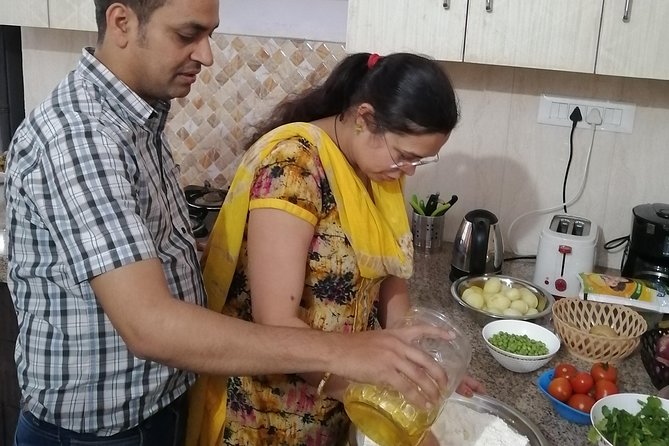 Authentic Samosa & Masala Chai making Class - Cooking samosas in a lived-in Jaipur home