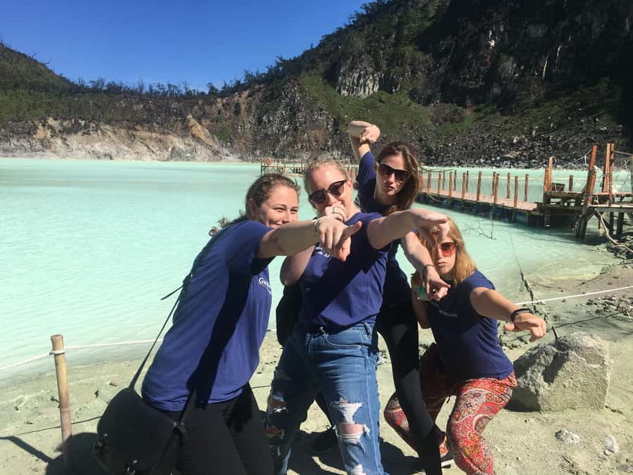 Bandung: Volcano Crater, Onsen Hot Springs, Mud Bath & Tea - A countryside lunch stop at Rancabali