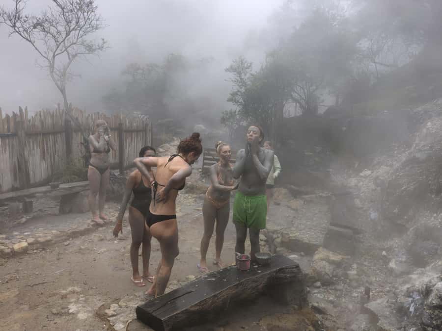 Bandung: White Crater, Scenic Tea Plantations & Hot Spring - Private tour or open tour?