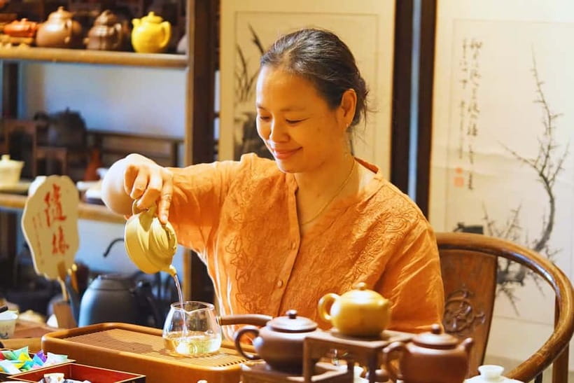 Beijing: Chinese Culture Tea Ceremony Reservation Service - Reaching the teahouse near Tiananmen