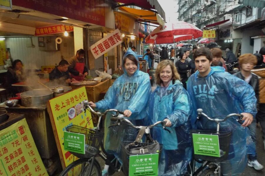 Biking Real Shanghai& Tea Tasting Experience - The Former French Concession at bicycle speed
