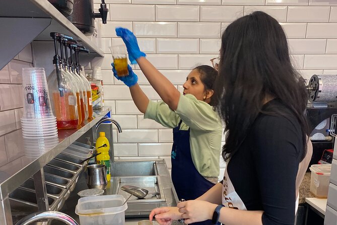Bubble Tea Making Experience in London - Sampling teas, flavors, and toppings