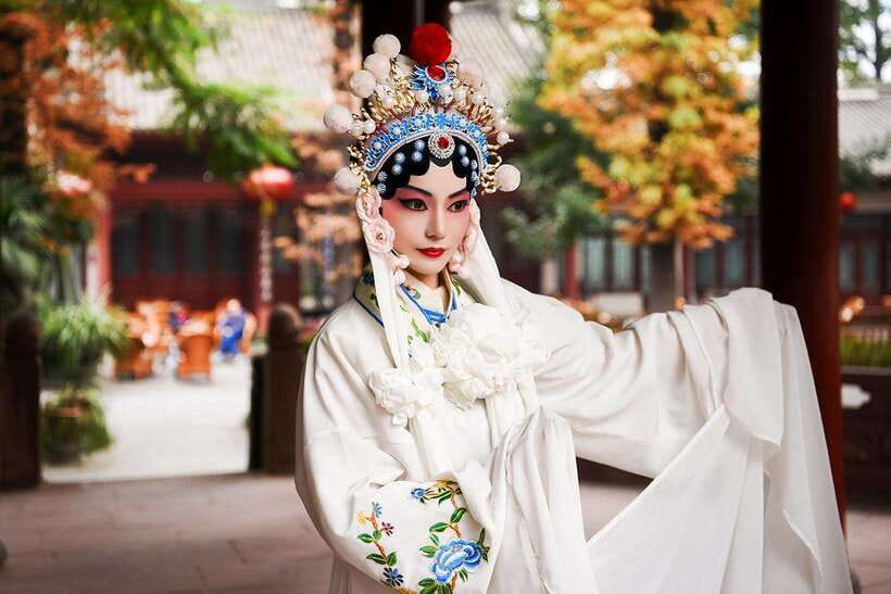 Chengdu: Sichuan Opera Show ShufengYayun & Covered Bowl Tea - Getting from Qintai Road to the Old Theater