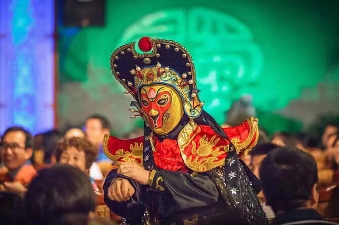 Chengdu Signature Opera Face Changing and Tea - How the $18 price measures up