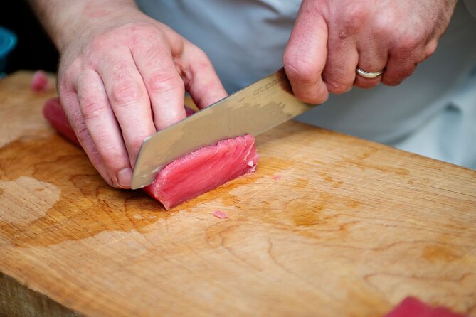 Craft Sushi and Matcha Ice Cream in Central Osaka (3-Course Meal) - A patient chef and a relaxed class setting