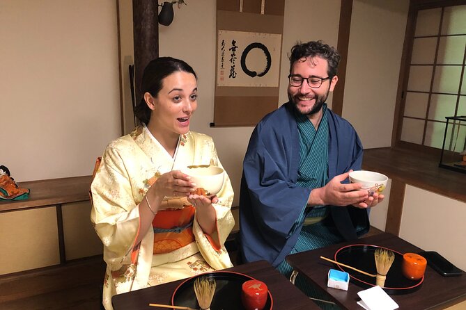 Cultural Activities :Kimono, tea ceremony, Calligraphy and Amulet - Photos, group size, and the pace of the class