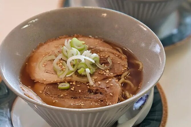 Cultural Cooking Class Featuring Ramen Sushi and Tea Ceremony - Katsuji’s teaching style and group size