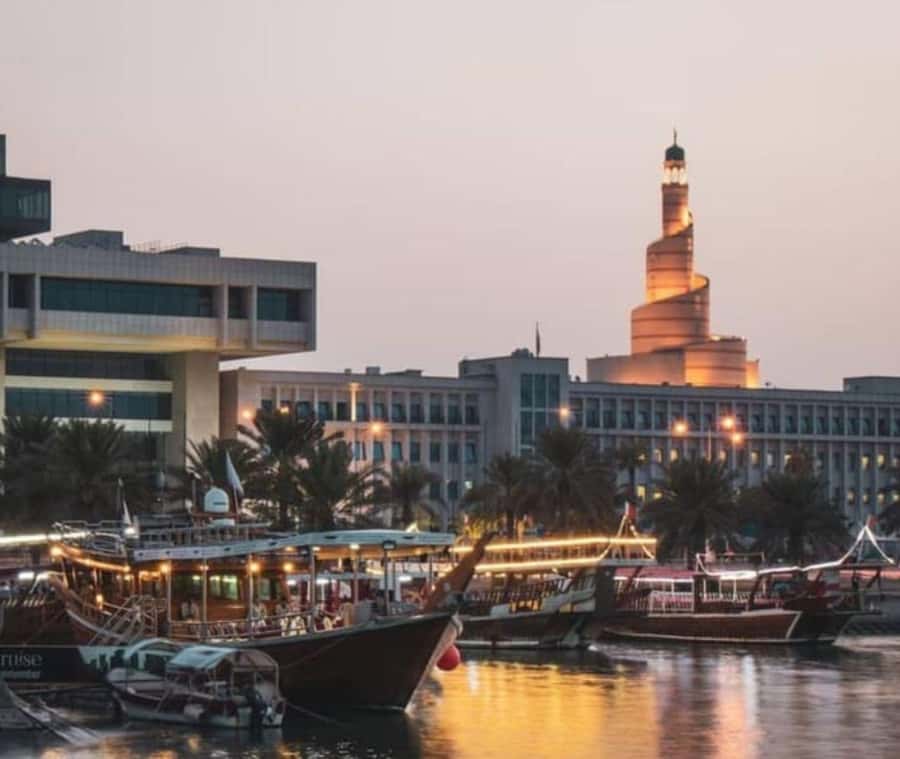 Doha: Dhow Cruise with Pickup, Drop-Off, Tea & Refreshments - The Corniche, West Bay, and the Museum of Islamic Art