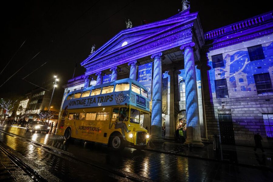 Dublin: Christmas Lights Festive Bus Tour with Afternoon Tea - Afternoon tea with a Christmas menu
