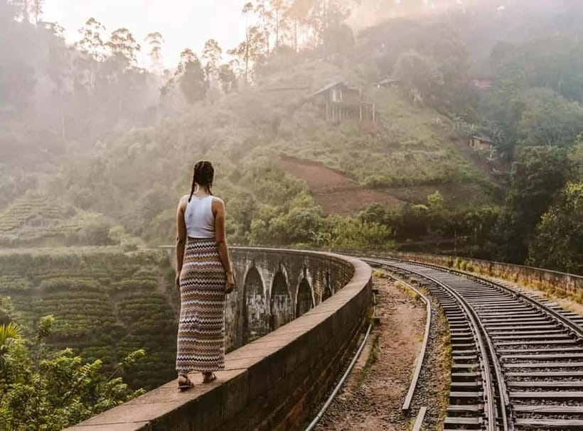 Ella: 9 Arches Bridge, Little Adam's Peak, Tea Factory - Nine Arches Bridge and the chance of a passing train