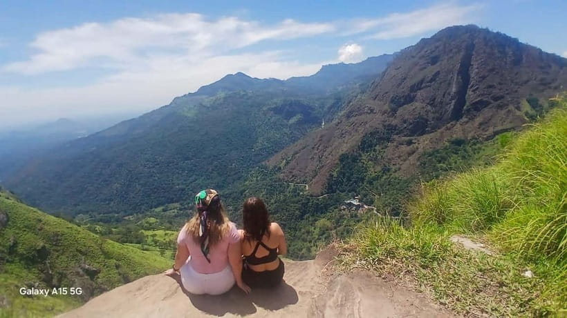 Ella: 9 Arches Bridge, Little Adam's Peak, Tea Factory - Who should book this experience?