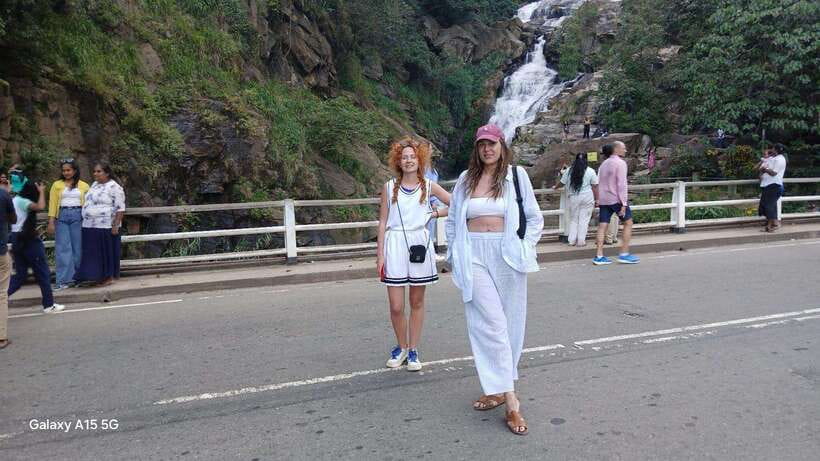 Ella: 9 Arches Bridge, Little Adam's Peak, Tea Factory - My booking advice for this Ella outing