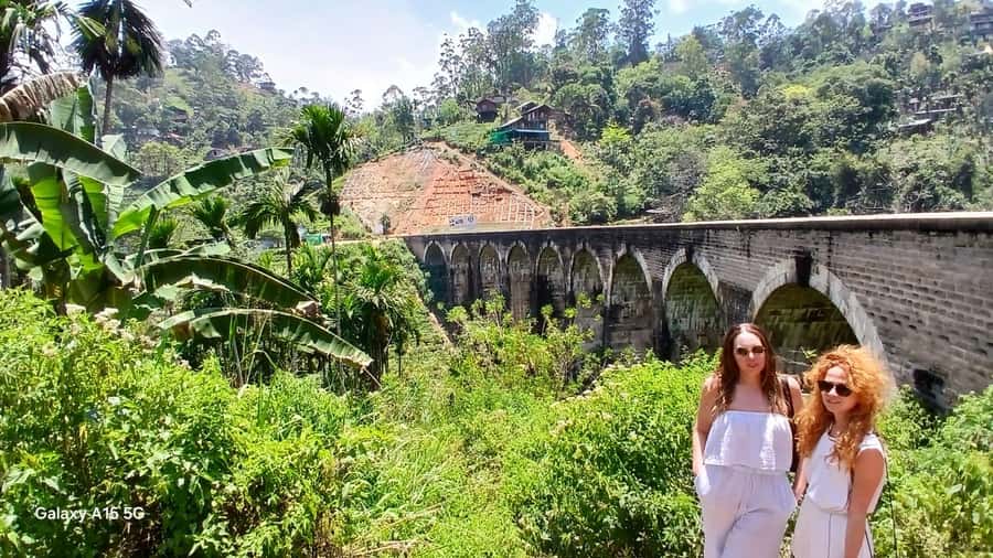 ELLA Lipton Seat Tea Test & Pluck 9Arch, Waterfalls, & Lunch - Ravana Falls and the legend of King Ravana