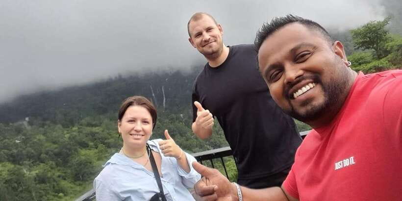 Ella: Tea Factory and Nine Arch Day Tour with Pickup - Ramboda Falls and the first taste of hill country