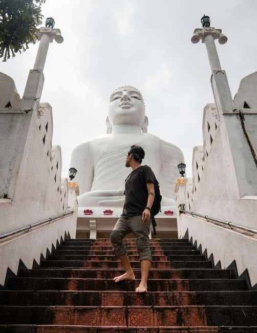 From Colombo: Kandy, Pinnawala and Tea Factory Full-Day Trip - The 88-Foot Buddha at Bahiravakanda