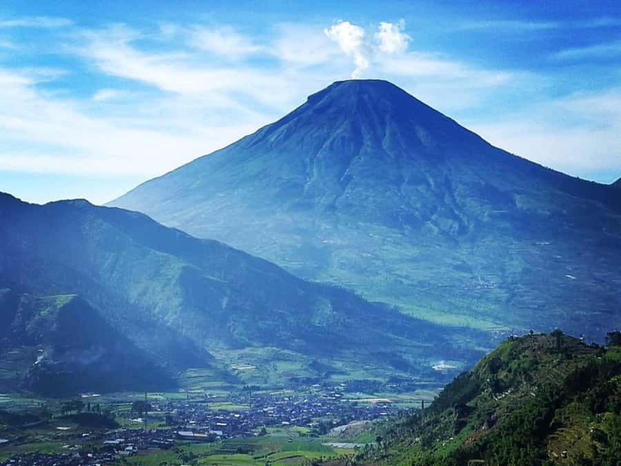 From Yogyakarta: Dieng Tour, Golden Sunrise & Tea Plantation - What the $72 price really covers