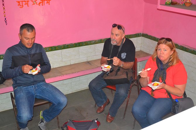 Full Day Food Tour Of Delhi with a chef. Includes Tea Tasting - How the transportation and meeting points work