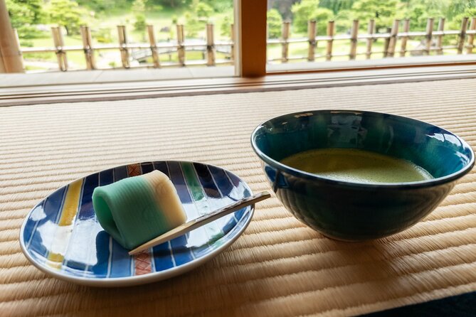 Full-Day Tour from Kanazawa: Samurai, Matcha, Gardens and Geisha - Kenrokuen Garden: the visual high point