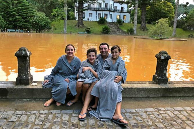 Furnas in a Private Evening - Tea, Cozido Dinner and Hot Springs - Geysers and thermal springs after dark