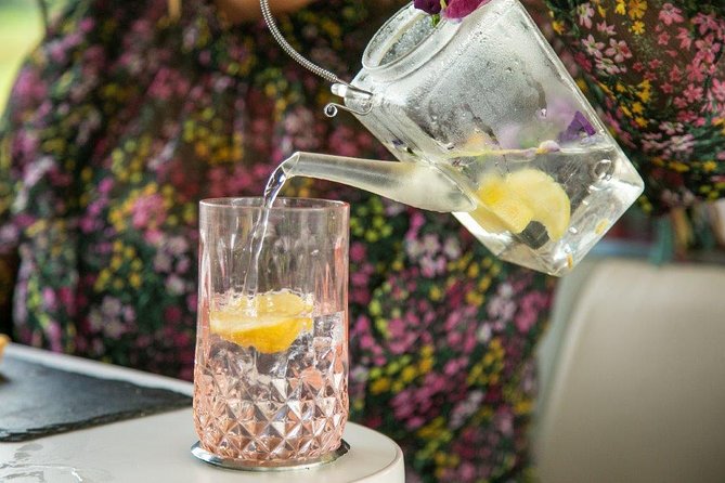 Glasgow Gin Tea Experience - What this Glasgow tea bus actually is