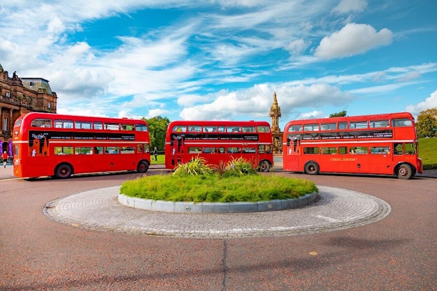 Glasgow: Vintage Bus Tour with Afternoon Tea or Gin - What you eat during the 90-minute ride