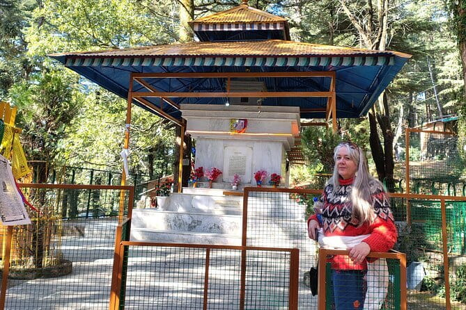Guided Tour to Palampur-Monasteries, Temple & Tea Gardens visit - What about McLeodganj Market and the other advertised sights?