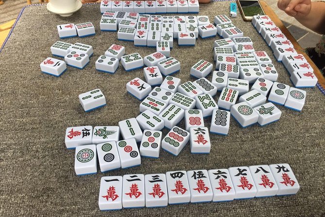 Half-day Private Mahjong course in Local Tea House - Learning mahjong in a Chinese-style room