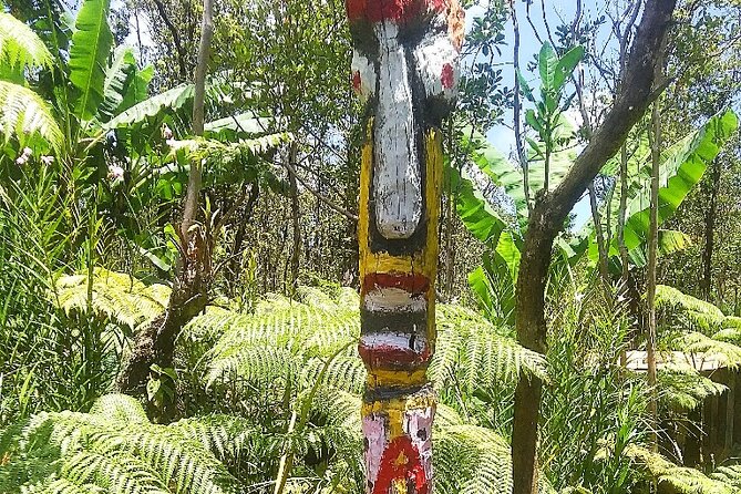 Hawaiian Tikis and Guava Tea - Following the uneven lava path