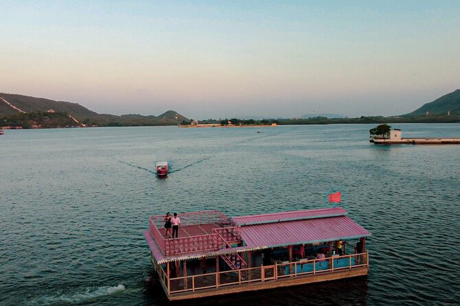 Heritage Tour : Private Boat, Havelis, City Walk & High Tea - Setting sail on Roopmati from Udai Kothi