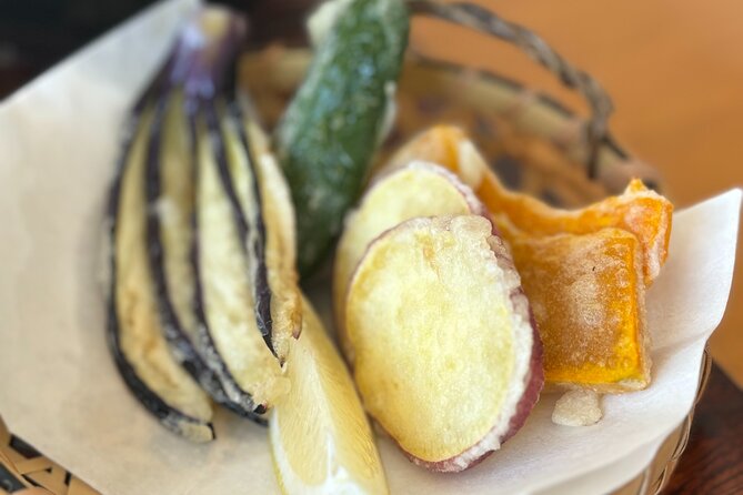 Hokkaido Seafood Sushi Rolls Experience with Matcha, in Sapporo - Learning the Trick to Light, Crispy Tempura