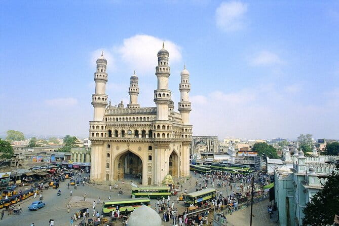 Hyderabad Highlights Guided City Tour and Chai Experience - The extra city views, from Moazzam Jahi Market to Hussain Sagar