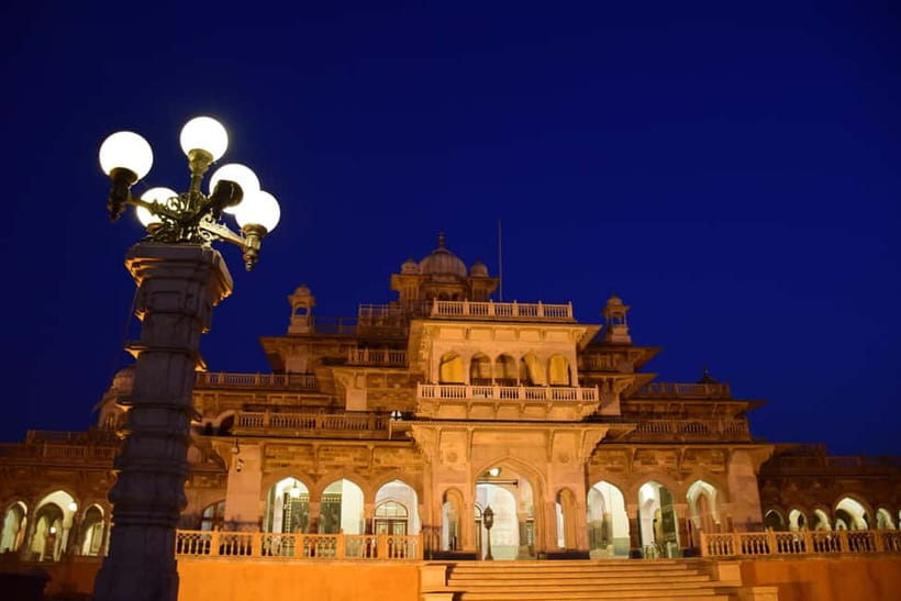 Jaipur: City Night Tour with Patrika Gate & Masala Chowk Tea - Hawa Mahal, Jaipur’s glowing honeycomb facade