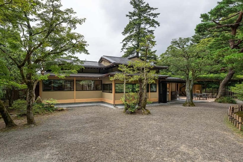 Kanazawa: Kenrokuen Tea Ceremony Experience - Why this short tea ceremony works in Kanazawa