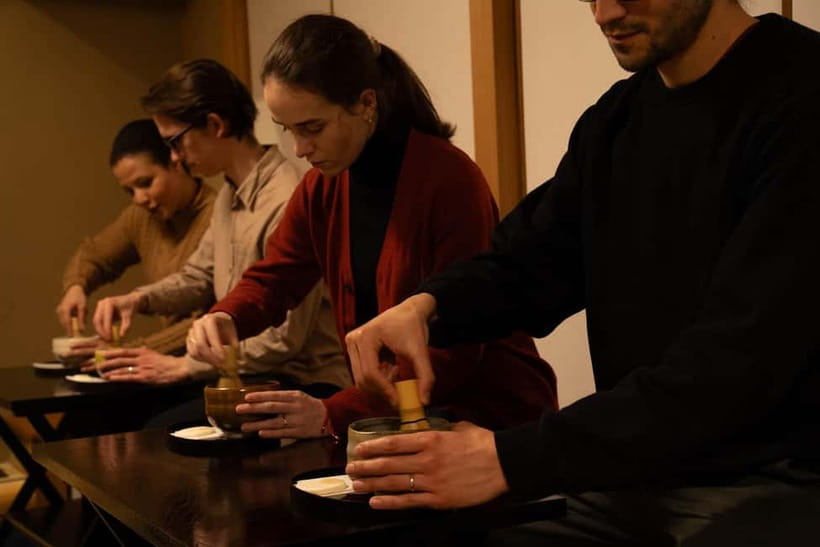 Kanazawa: Kenrokuen Tea Ceremony Experience - Kenrokutei and the Maeda connection