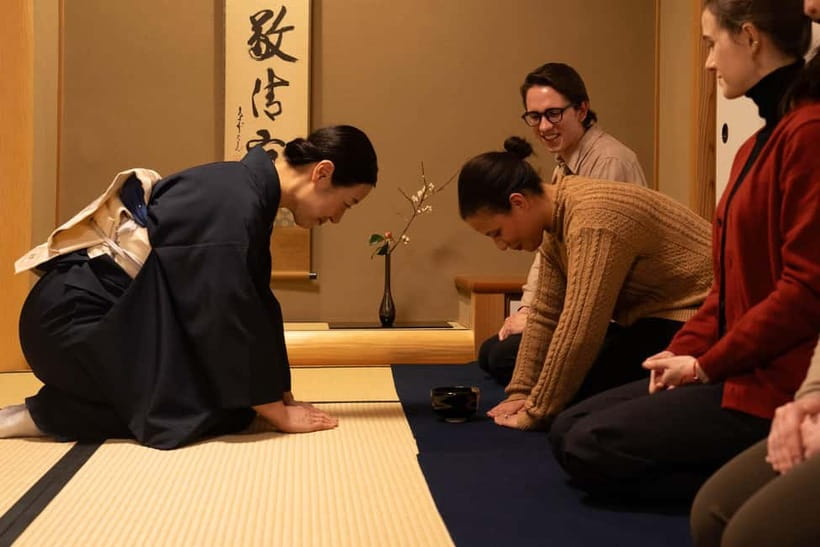 Kanazawa: Kenrokuen Tea Ceremony Experience - Wagashi first, matcha second