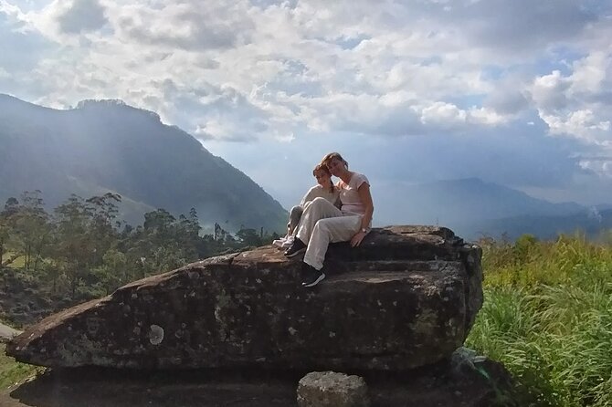 Kandy to Nuwara Eliya Private Day Tour: Tea Factory& Gregory Lake - Hakgala Botanic Gardens and cool-climate plants