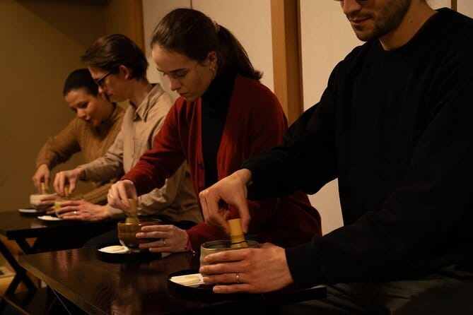 Kenrokuen Tea Ceremony Experience in Kanazawa - A tea ceremony inside Kenrokuen Garden