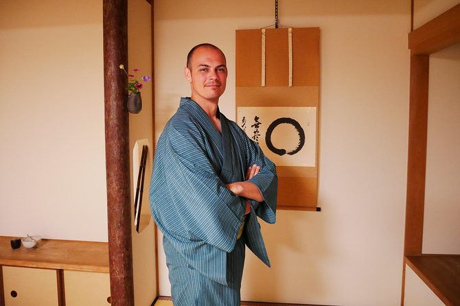 Kimono and Tea Ceremony in Miyajima - Photos, gardens, and the best time to visit