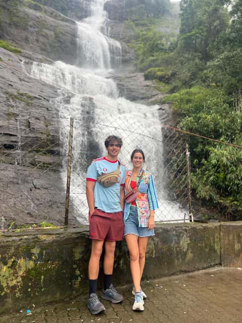 Kochi to Munnar: Eravikulam, lockhart & Waterfalls day tour - Sunset and the long return to Kochi