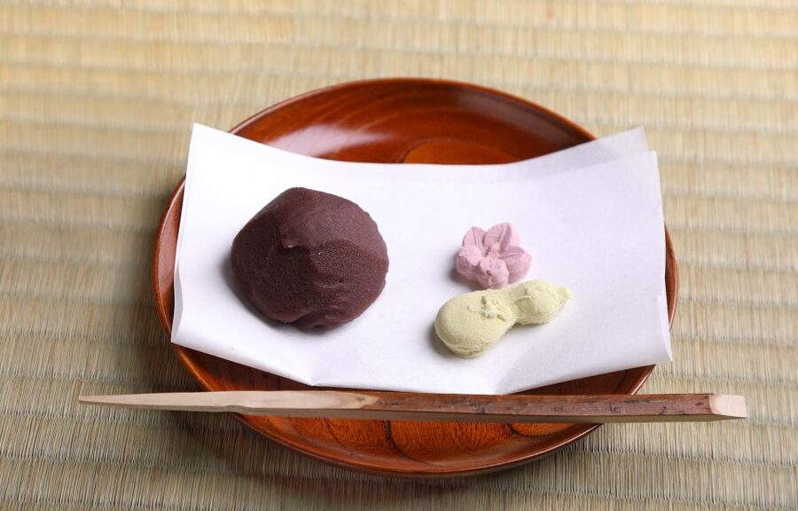 Kyoto Fushimiinari:Wagashi Making & Small Group Tea Ceremony - Learning Tea Manners Without Feeling Stiff